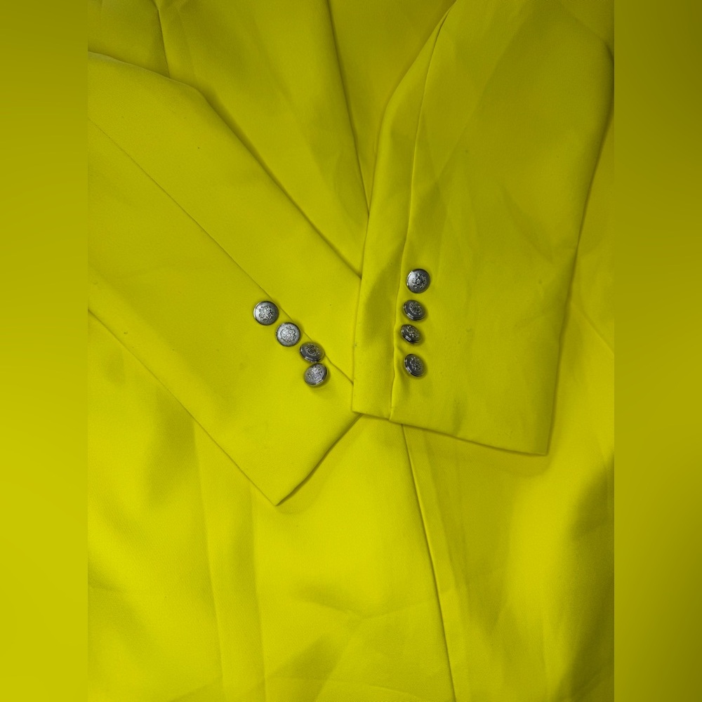 Vibrant Yellow Dress - Picture 10 of 11